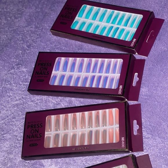 Stylish 24pc Press-On Nails - Picture 2 of 8